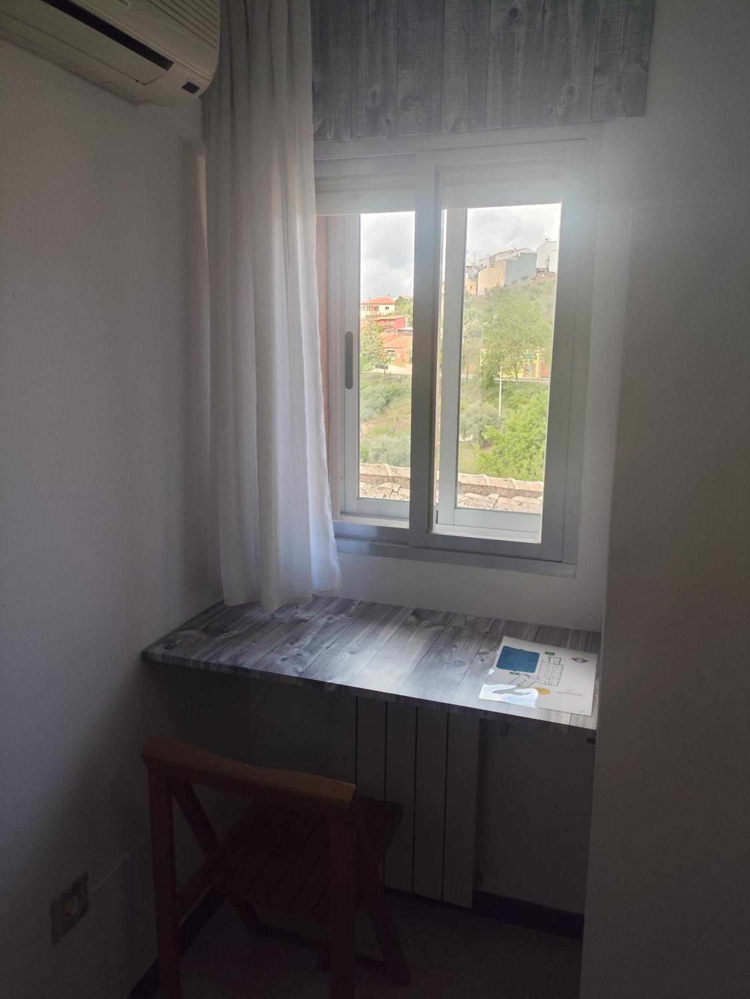 Hostal Restaurante Solaire Castañar de Ibor Екстериор снимка